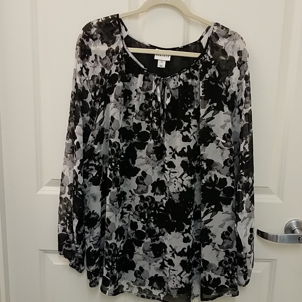 Ava & Viv Woman's Blouse